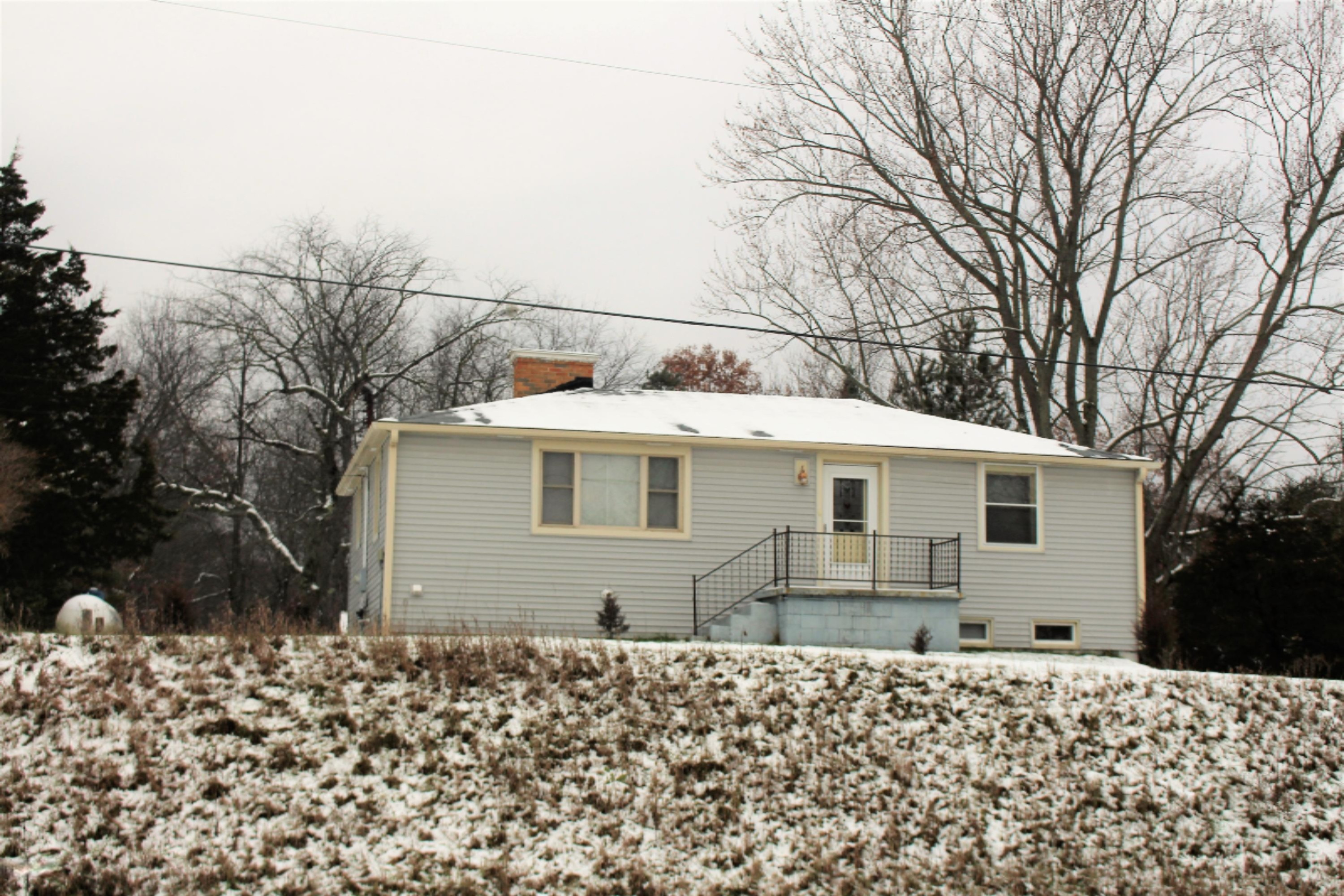 8453 North State Road Orleans, MI 48865 - Photo 1 of 27 IMG_7043