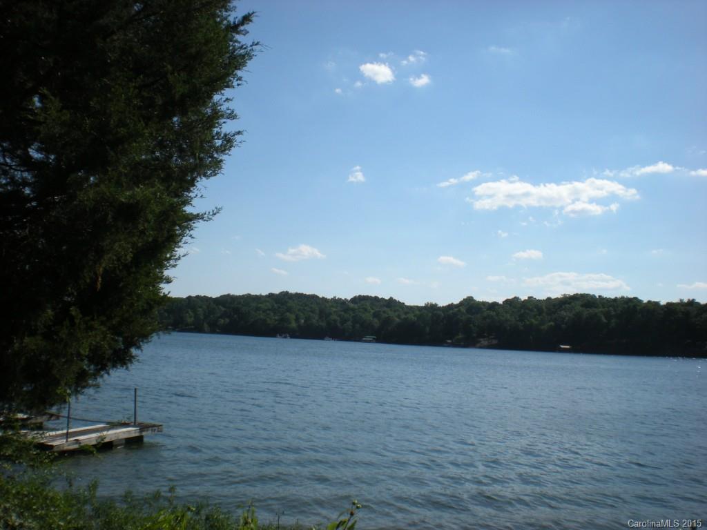 274 Shoreline Road Badin Lake, NC 28127 - Photo 5 of 15 Gallery Image 5