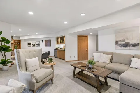 $1,650,000 | 12030 28th Avenue North, Plymouth, MN 55441