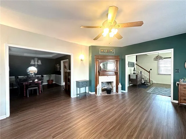 $349,900 | 801 East Pearl Street, Harrisonville, MO 64701