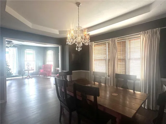 $349,900 | 801 East Pearl Street, Harrisonville, MO 64701