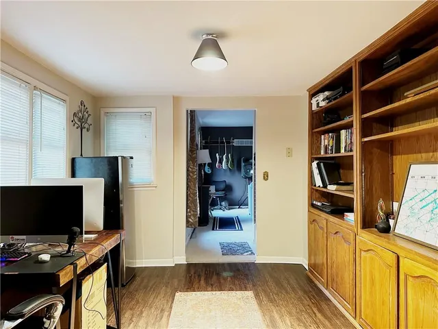 $349,900 | 801 East Pearl Street, Harrisonville, MO 64701