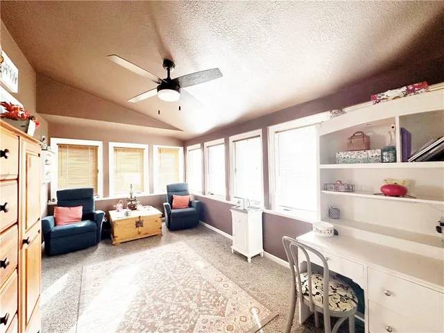 $349,900 | 801 East Pearl Street, Harrisonville, MO 64701