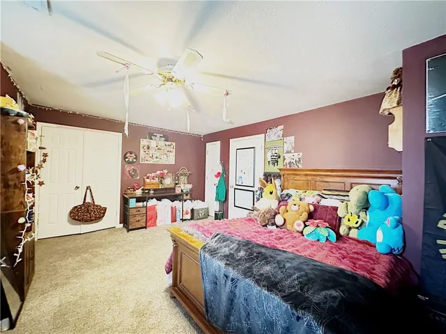 $349,900 | 801 East Pearl Street, Harrisonville, MO 64701