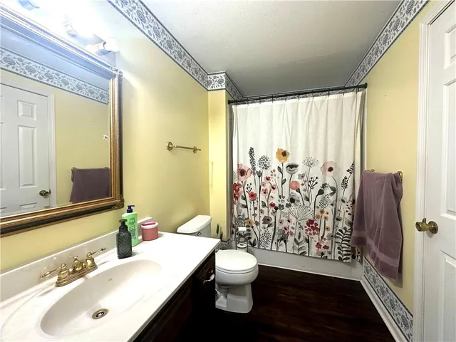 $349,900 | 801 East Pearl Street, Harrisonville, MO 64701