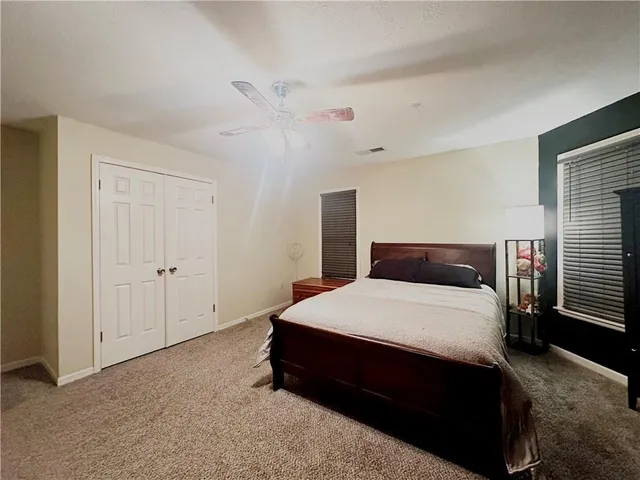 $349,900 | 801 East Pearl Street, Harrisonville, MO 64701