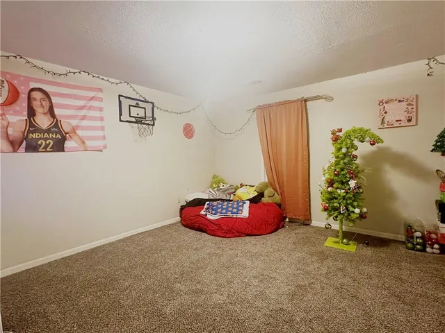 $349,900 | 801 East Pearl Street, Harrisonville, MO 64701