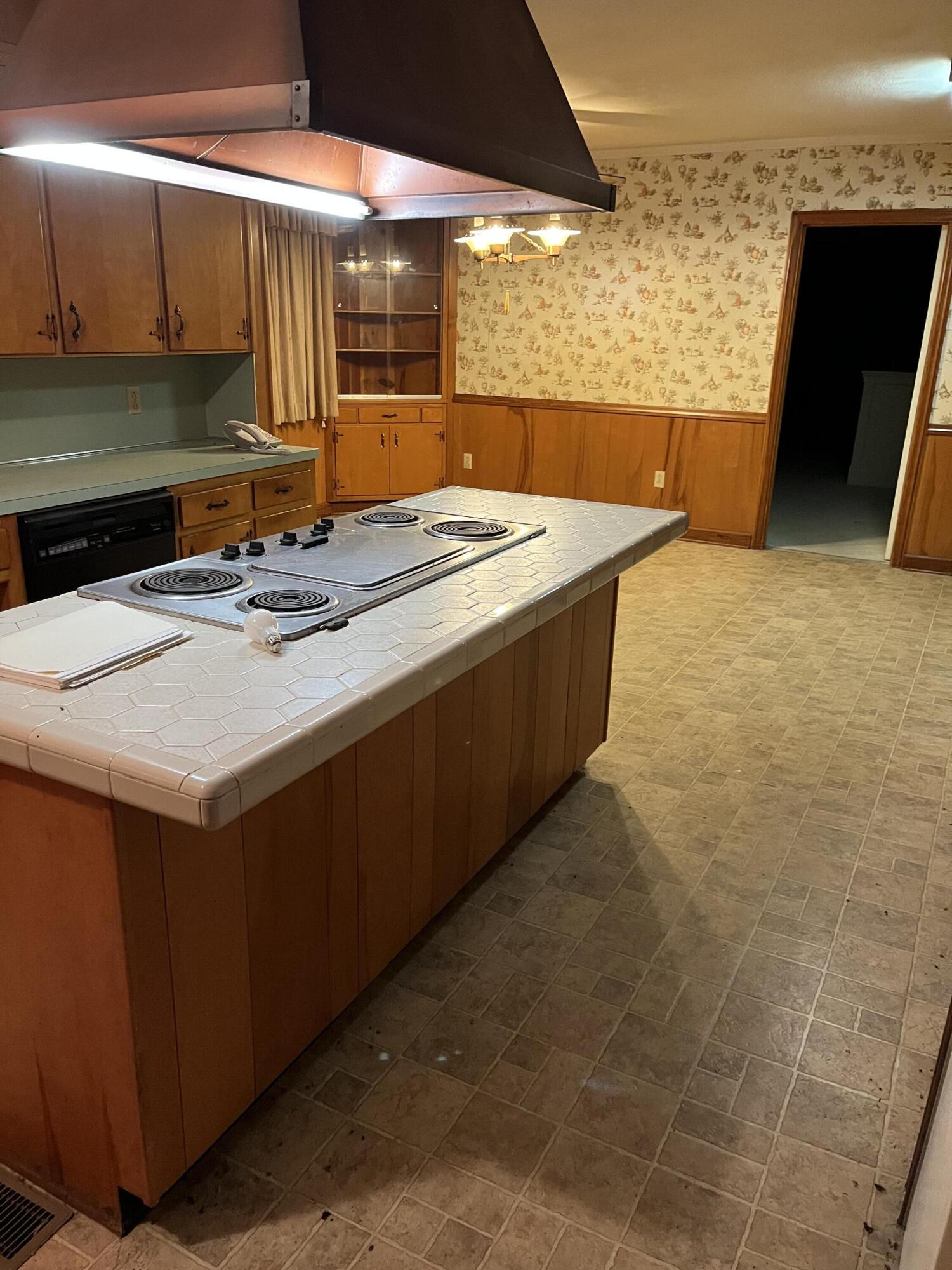 2565 St Matthews Road Northeast Orangeburg, SC 29118 - Photo 10 of 60 IMG_5285