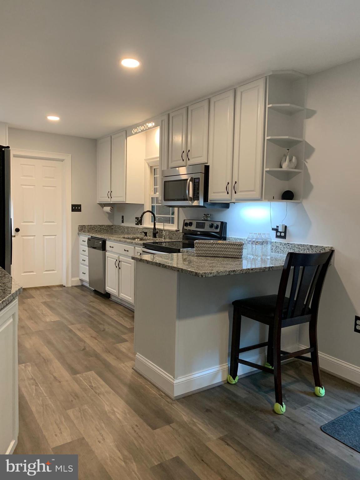 8003 Ronald Road Manassas, VA 20112 - Photo 19 of 47 Kitchen
