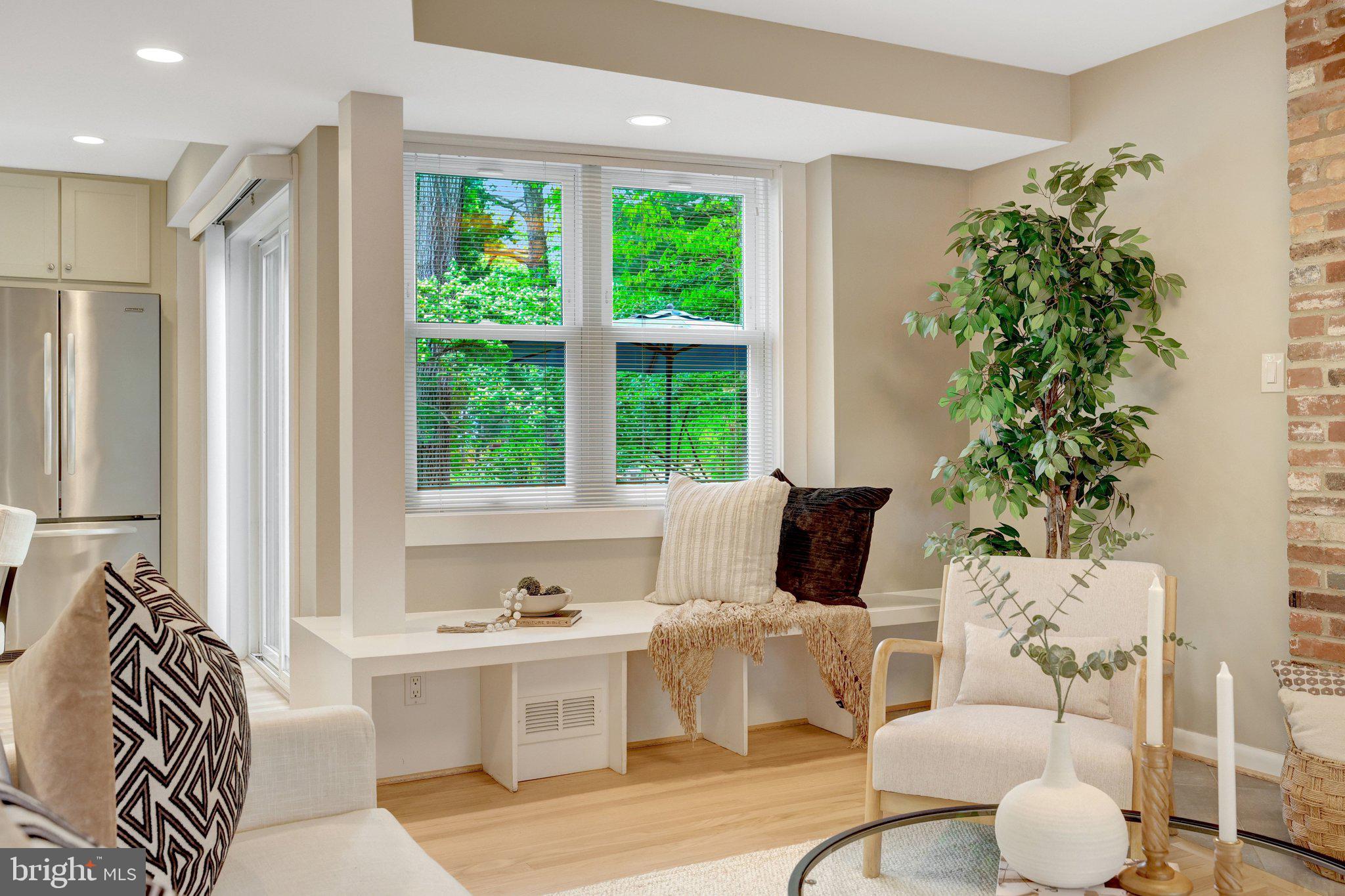 3308 Rocky Mt Road Fairfax, VA 22031 - Photo 18 of 65 Window in the dining area another built in bench