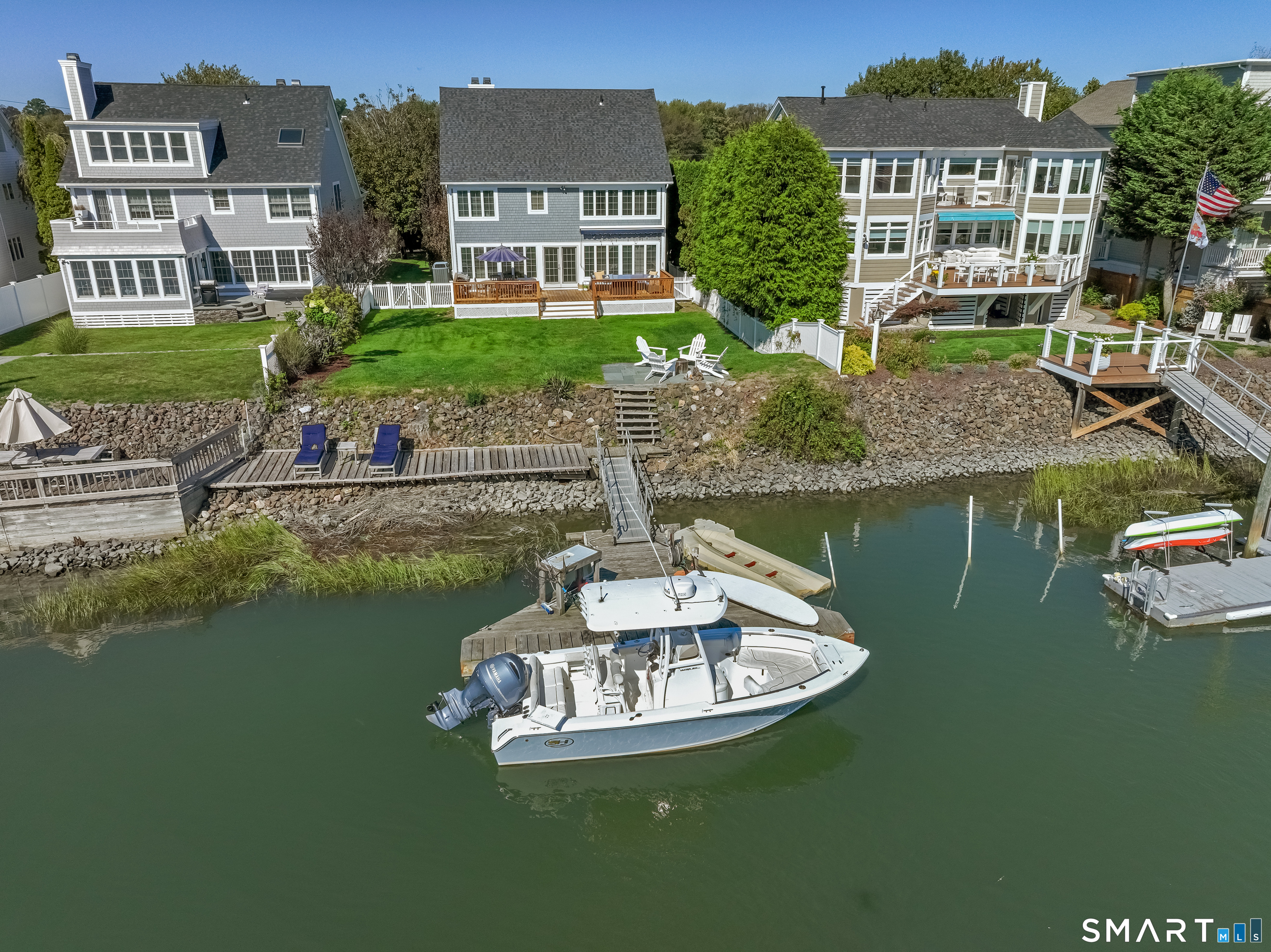 285 Old Dam Road Fairfield, CT 06824 - Photo 3 of 28 Gallery Image 3