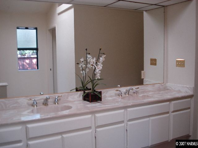440 West Riverview Circle Reno, NV 89509 - Photo 5 of 9 Photo 5