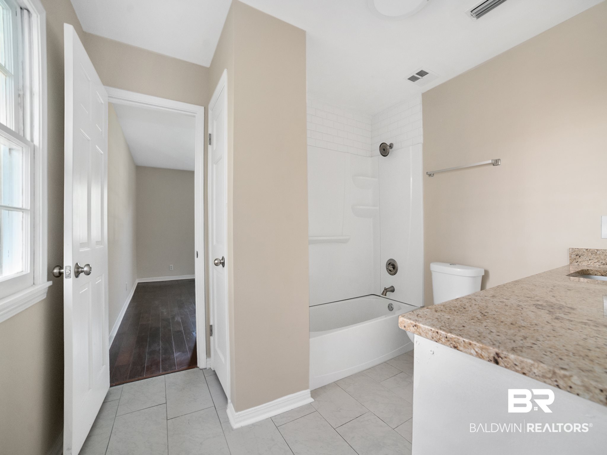 958 Watergate Court Mobile, AL 36693 - Photo 14 of 20