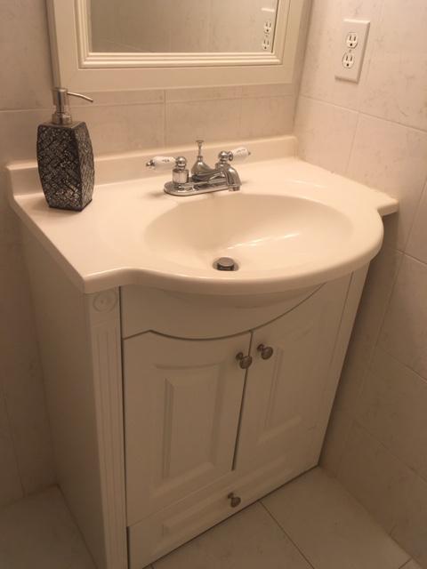 188 Fanshaw East, Unit 188E Boca Raton, FL 33434 - Photo 6 of 9 CV Half Bath