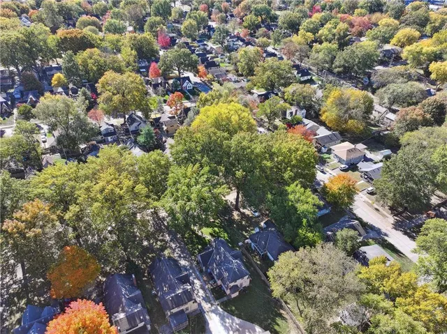 $415,000 | 209 East 72 Terrace, Kansas City, MO 64114