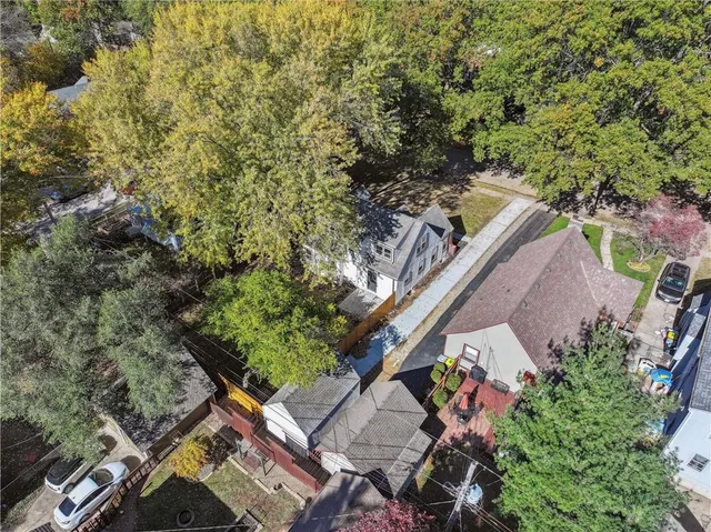 $415,000 | 209 East 72 Terrace, Kansas City, MO 64114