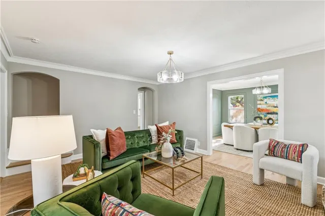 $415,000 | 209 East 72 Terrace, Kansas City, MO 64114