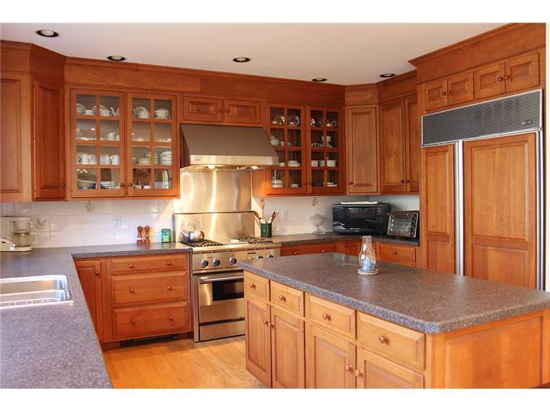 253 Horse Point Road Tenants Harbor, ME 04860 - Photo 10 of 18 Kitchen.