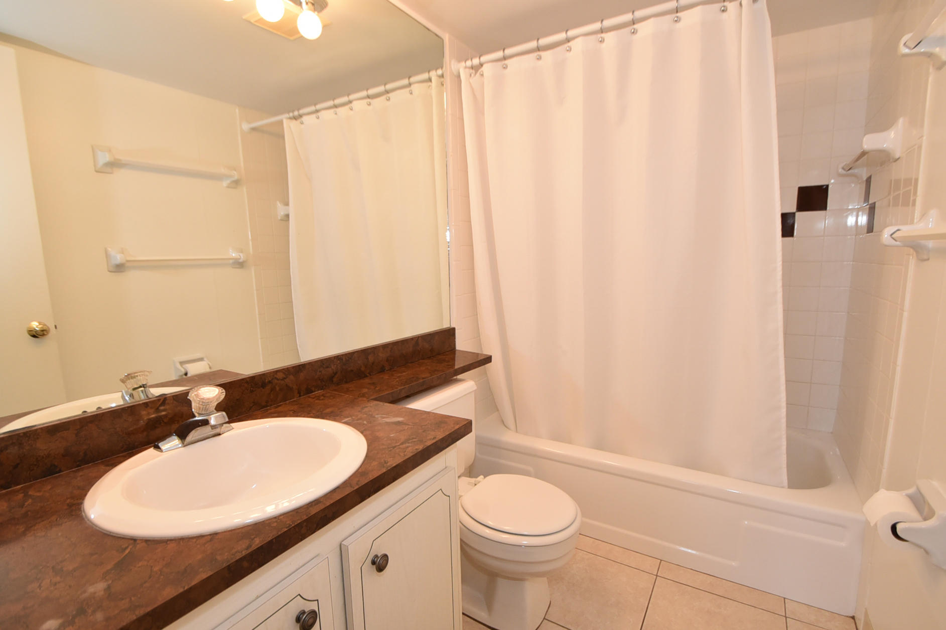 2860 Southwest 22nd Avenue, Unit 4110 Delray Beach, FL 33445 - Photo 15 of 26 DSC_4111
