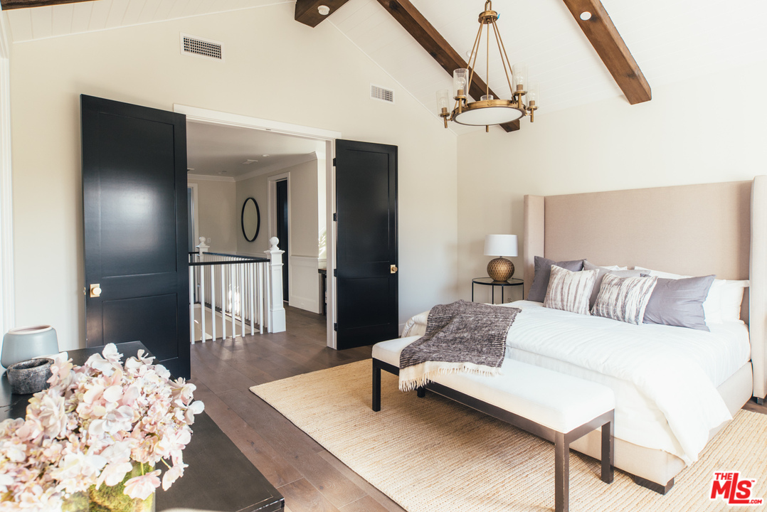 4547 Simpson Avenue Studio City, CA 91607 - Photo 25 of 48