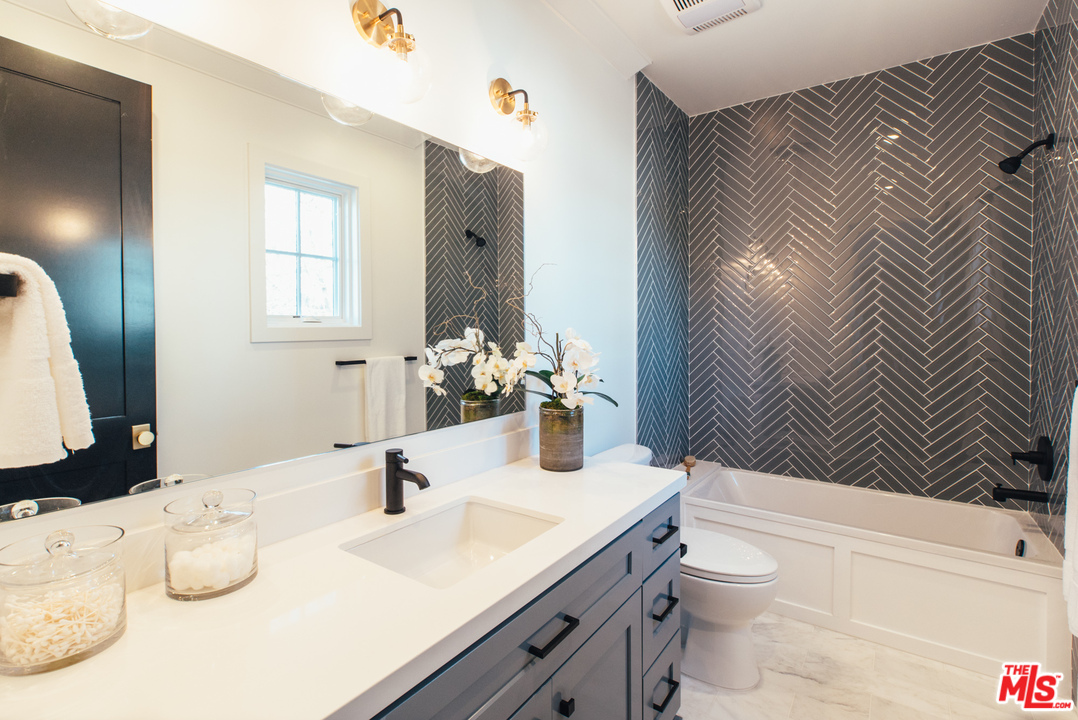 4547 Simpson Avenue Studio City, CA 91607 - Photo 37 of 48