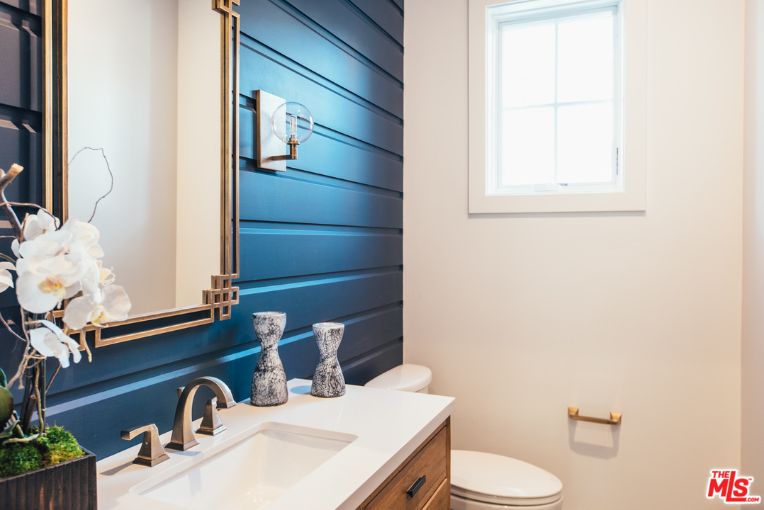 4547 Simpson Avenue Studio City, CA 91607 - Photo 8 of 48