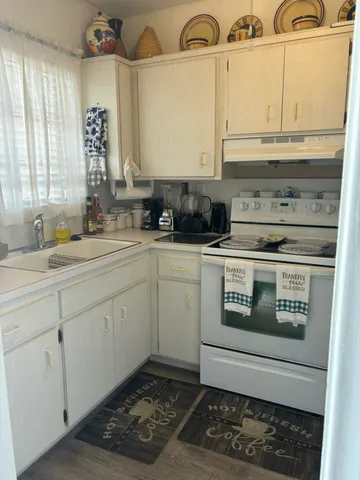 $197,000 | 331 Southwest 8th Street, Unit 2CE, Boca Raton, FL 33432