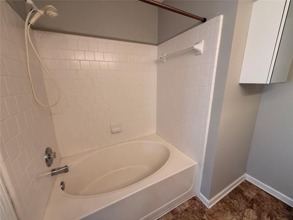 4645 Valais Court, Unit 53 Alpharetta, GA 30022 - Photo 12 of 24