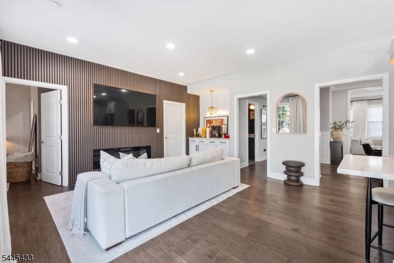 311 Martin Road Union, NJ 07083 - Photo 8 of 40