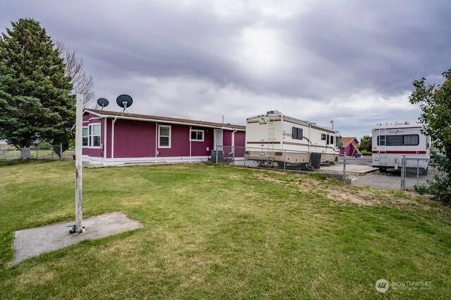 $749,999 | 4466 Highway 28, Soap Lake, WA 98851