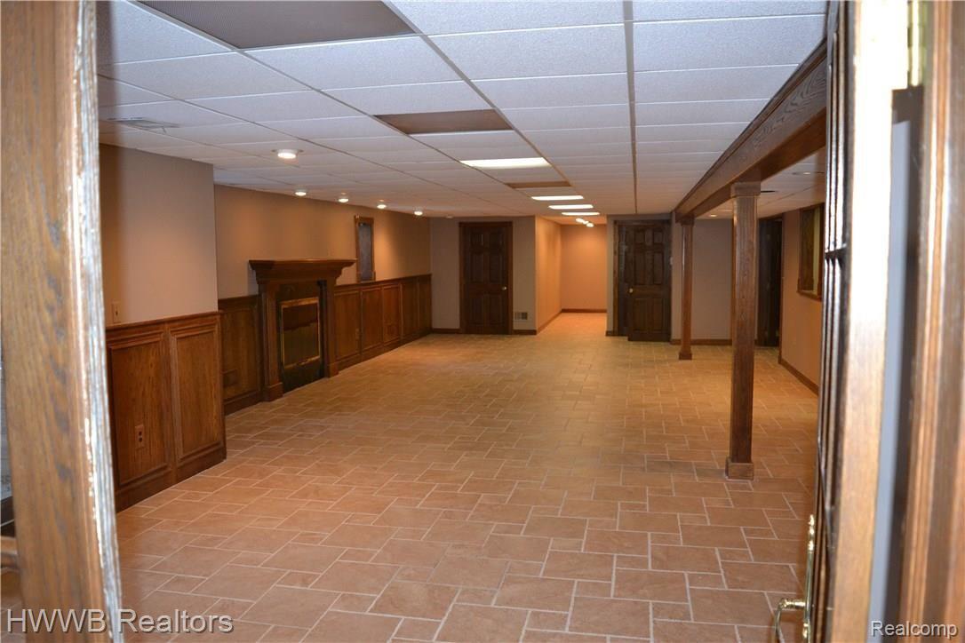 330 Camelot Way Rochester, MI 48306 - Photo 36 of 50 Huge Basement with Endless Possibilities