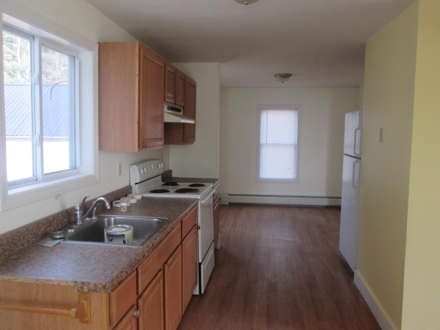 200 Laconia Road Tilton, NH 03276 - Photo 4 of 15 Gallery Image 4