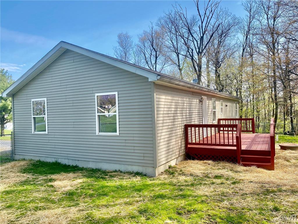2519 Beacon Road Bath, PA 18014 - Photo 3 of 29