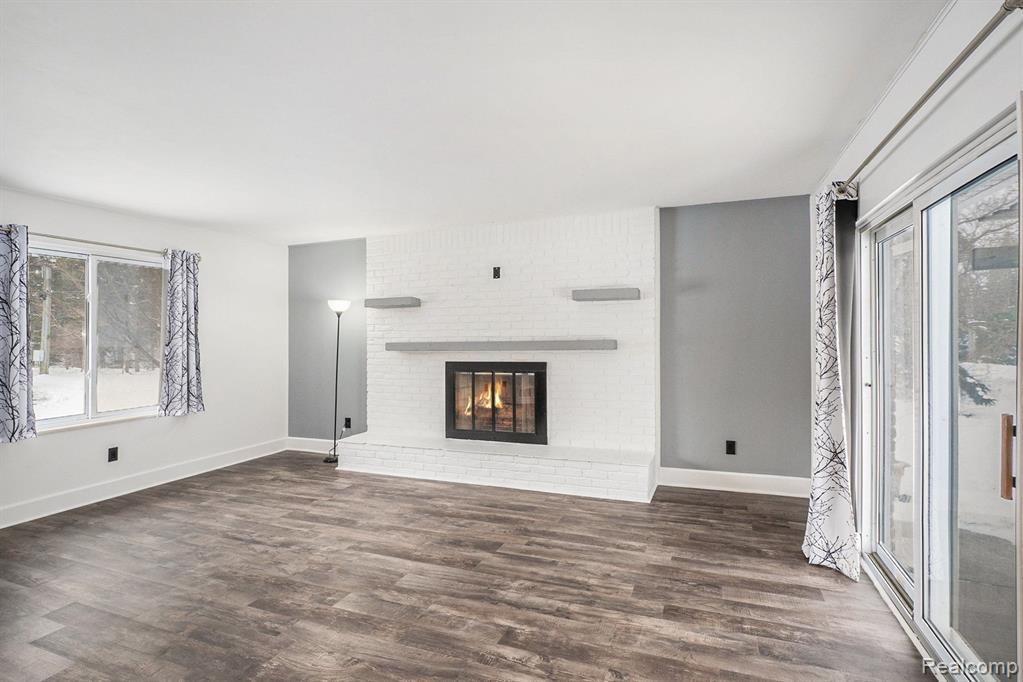 7728 Holcomb Road Clarkston, MI 48348 - Photo 8 of 34