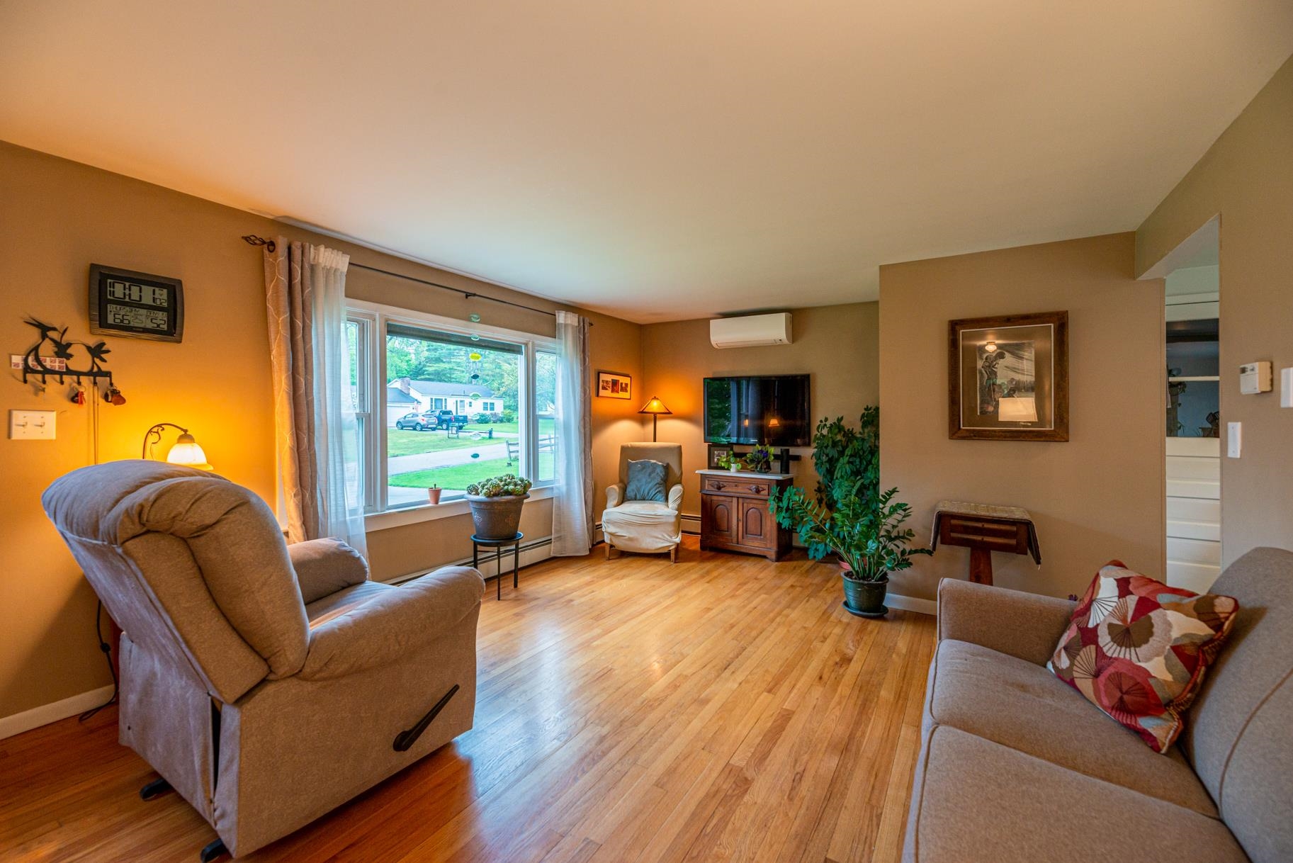 114 Hillvale Road Manchester, VT 05255 - Photo 4 of 18 Gallery Image 4
