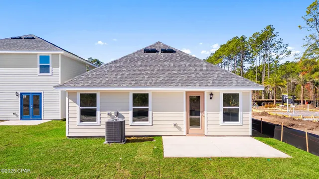 $289,900 | 125 Chateau Lane, Port St. Joe, FL 32456