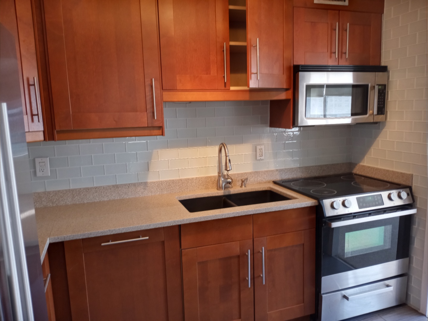 6301 North Sheridan Road, Unit 10V Chicago, IL 60660 - Photo 4 of 14