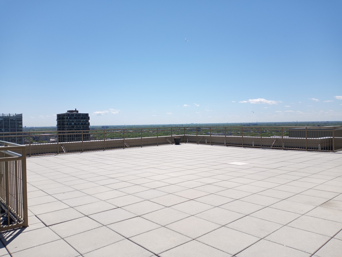 6301 North Sheridan Road, Unit 10V Chicago, IL 60660 - Photo 10 of 14