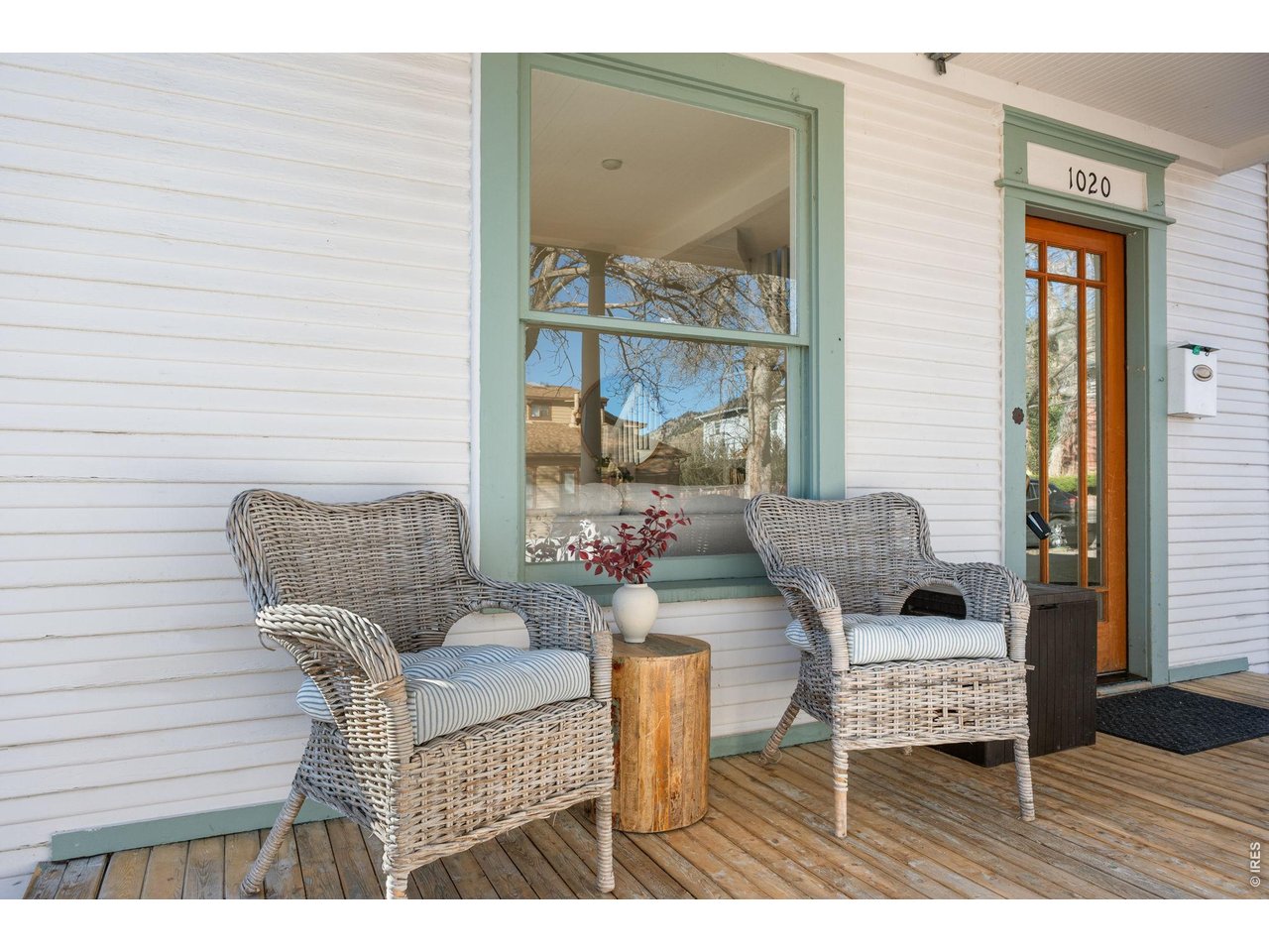1020 Portland Place Boulder, CO 80304 - Photo 2 of 43 Inviting covered front porch