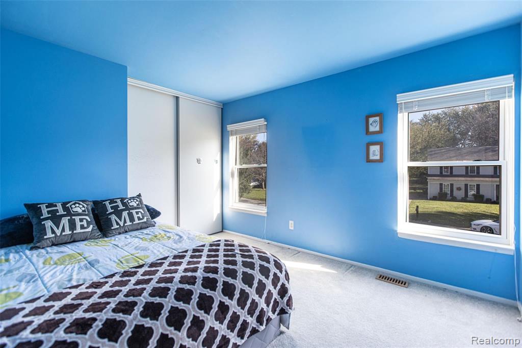 1197 Whispering Knoll Lane Rochester Hills, MI 48306 - Photo 17 of 24