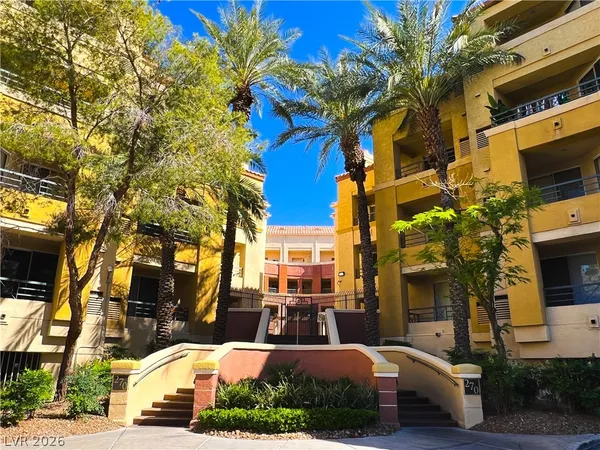 $1,814 | 270 East Flamingo Road, Unit 222, Las Vegas, NV 89169