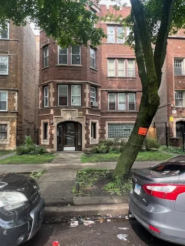 $1,600 | 8116 South Ingleside Avenue, Unit 3, Chicago, IL 60619