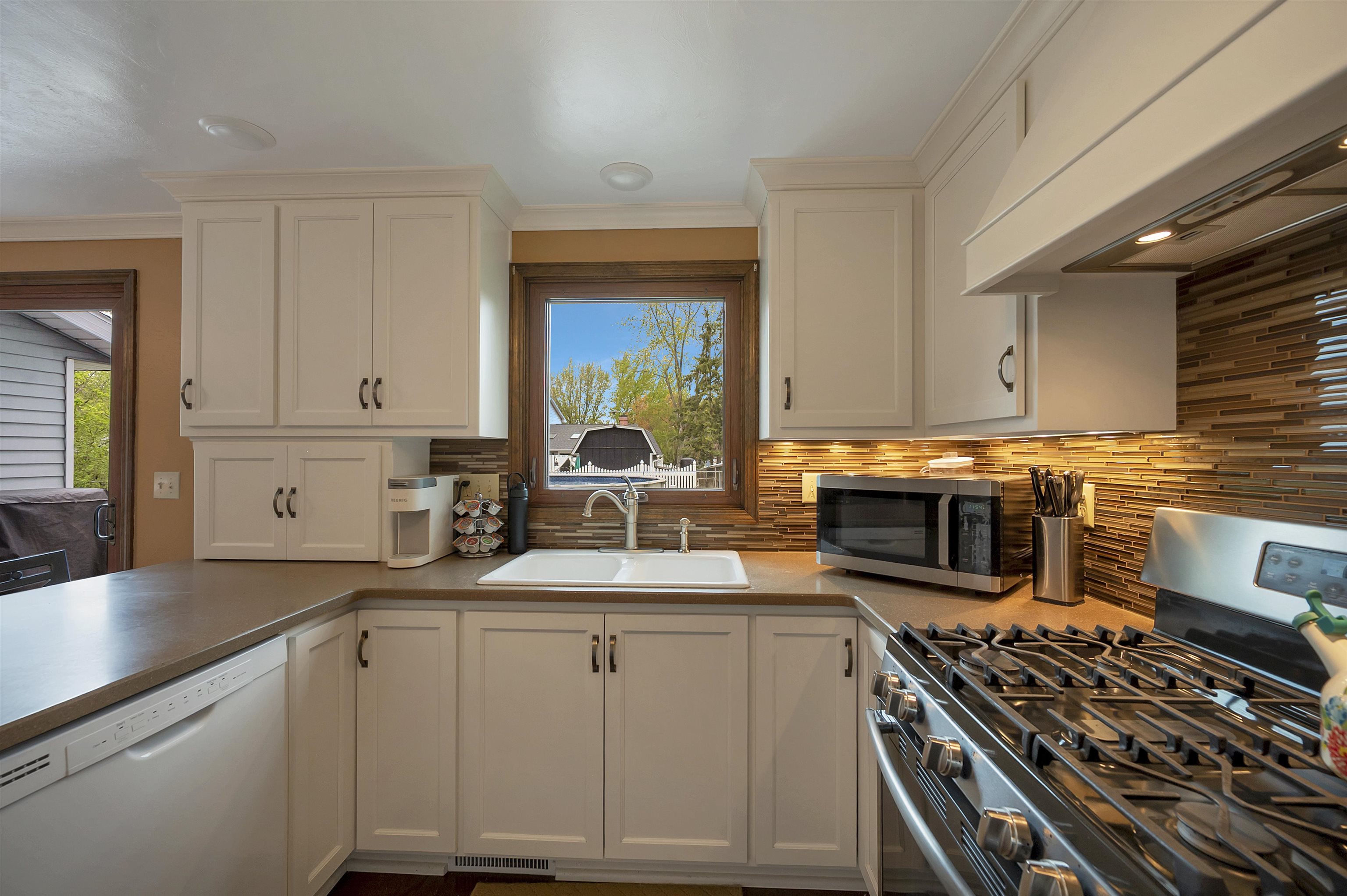 413 South Good Hope Road De Pere, WI 54115 - Photo 23 of 58