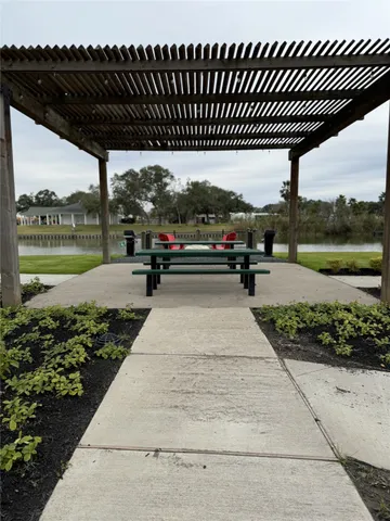 $950 | 3127 Maverick Loop, Unit 29, Freeport, TX 77541