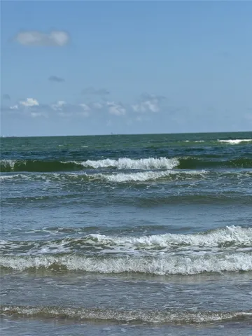 $950 | 3127 Maverick Loop, Unit 29, Freeport, TX 77541