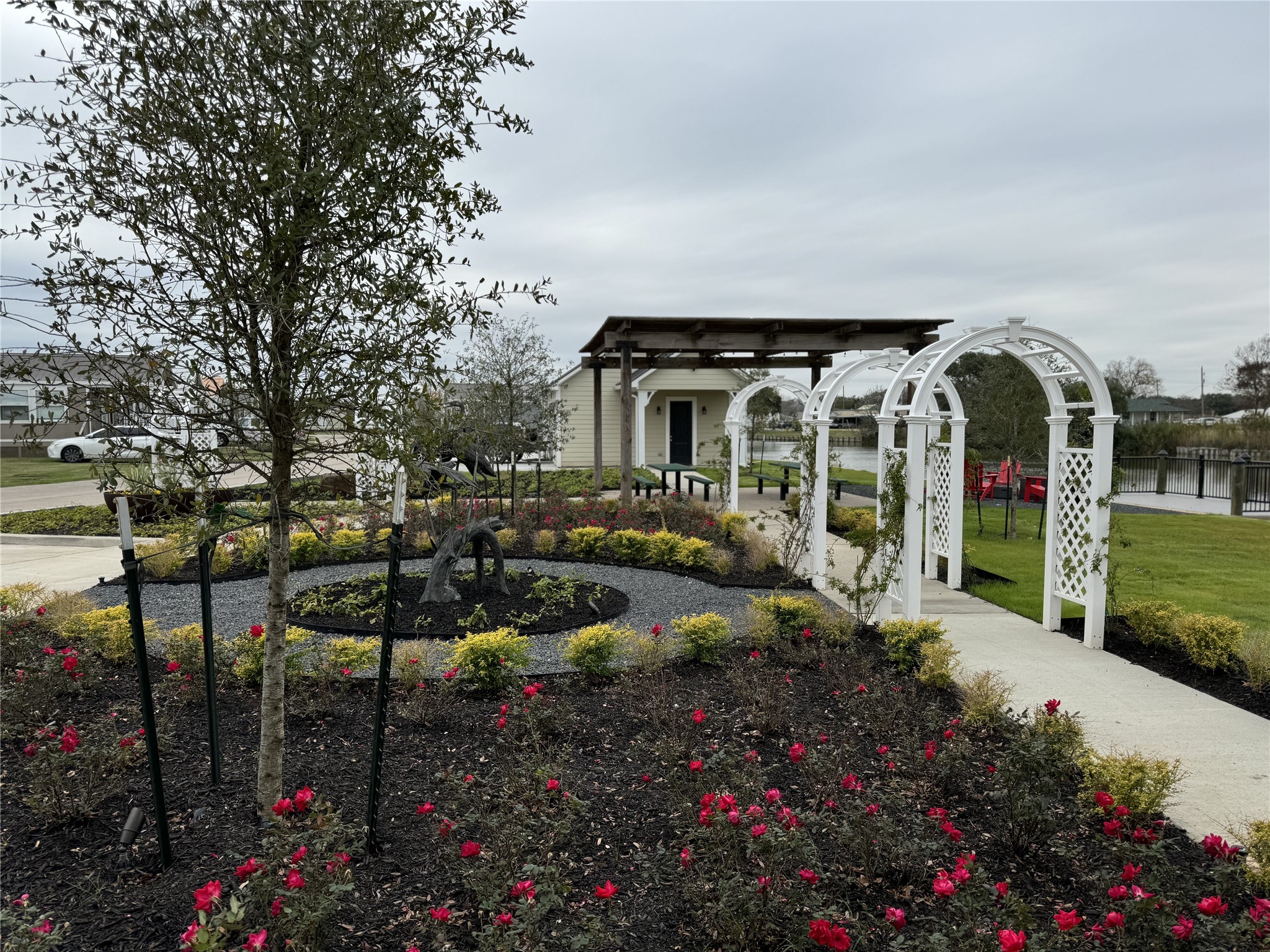 3127 Maverick Loop, Unit 36 Freeport, TX 77541 - Photo 9 of 16 a house view with a garden space