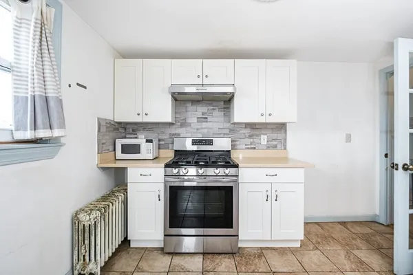 $3,625 | 7-9 Dexter Street, Unit 7, Waltham, MA 02453