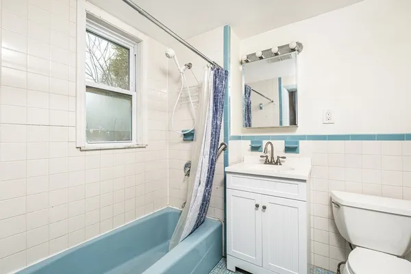 $3,625 | 7-9 Dexter Street, Unit 7, Waltham, MA 02453