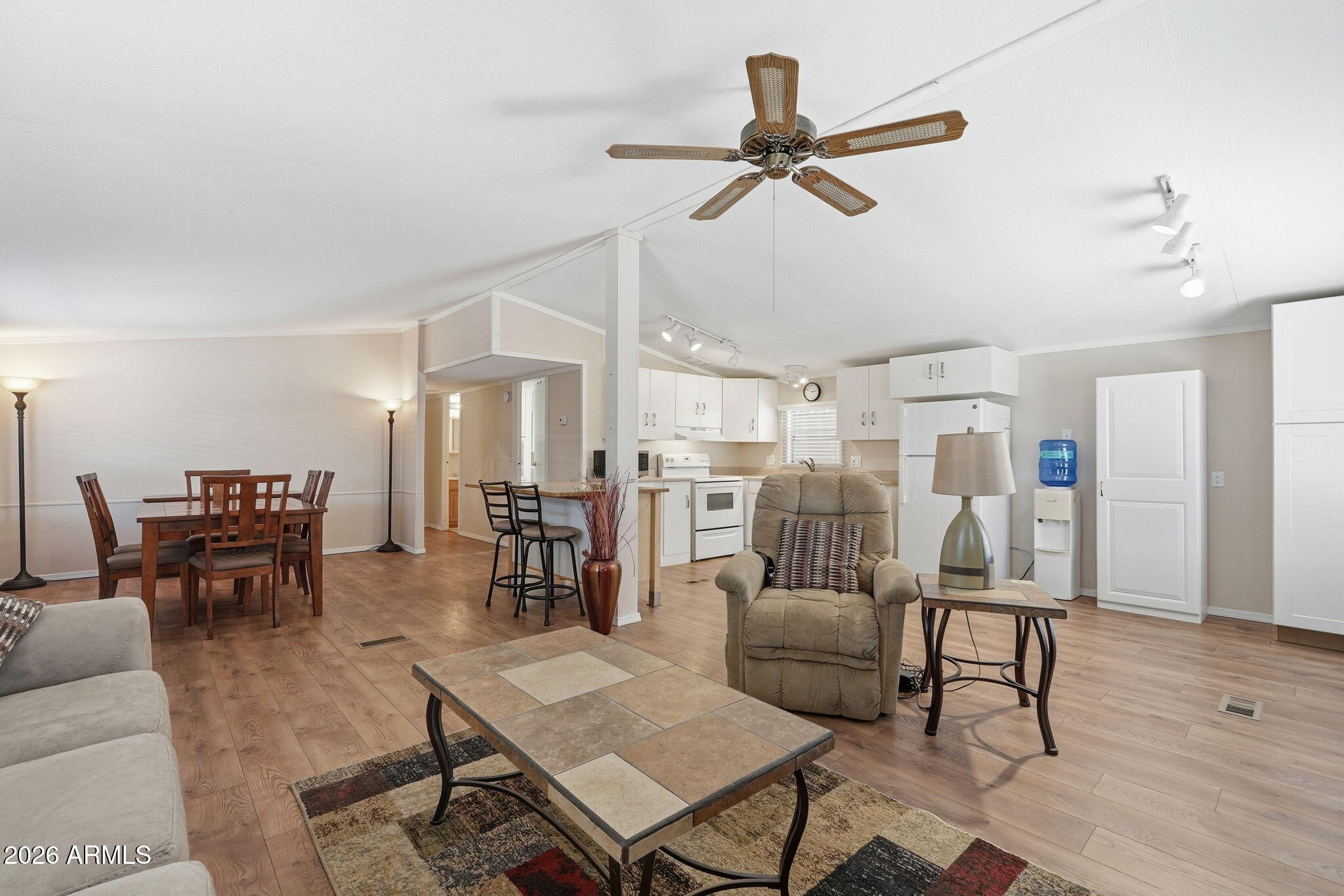 53 North Mountain Road, Unit 38 Apache Junction, AZ 85120 - Photo 6 of 35 a living room with furniture