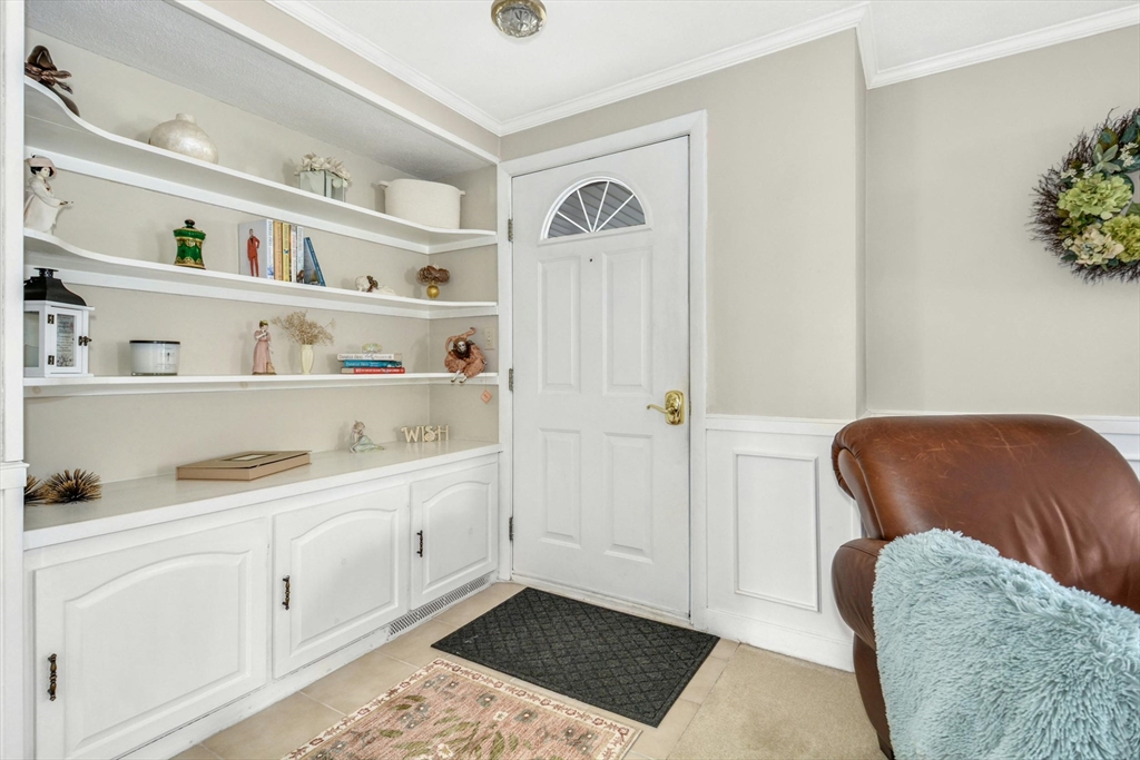 31 Carleton Road Millbury, MA 01527 - Photo 4 of 42 Gallery Image 4